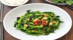 Sigeumchi Namul A Delightful Korean Spinach Side Dish