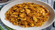 Mie Goreng TekTek A Classic Indonesian Stir-Fried Noodle Delight