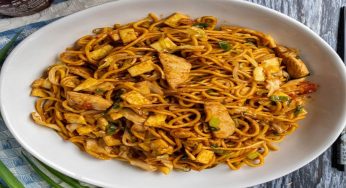 Mie Goreng TekTek: A Classic Indonesian Stir-Fried Noodle Delight