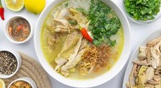 Yellow Chicken Porridge Recipe by Le Stanze Bistrot Cafe