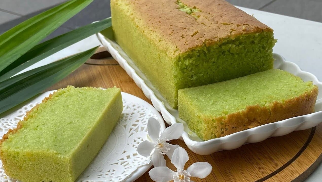 Fluffy Pandan Cake with Coconut Milk by Le Stanze Bistrot Cafe