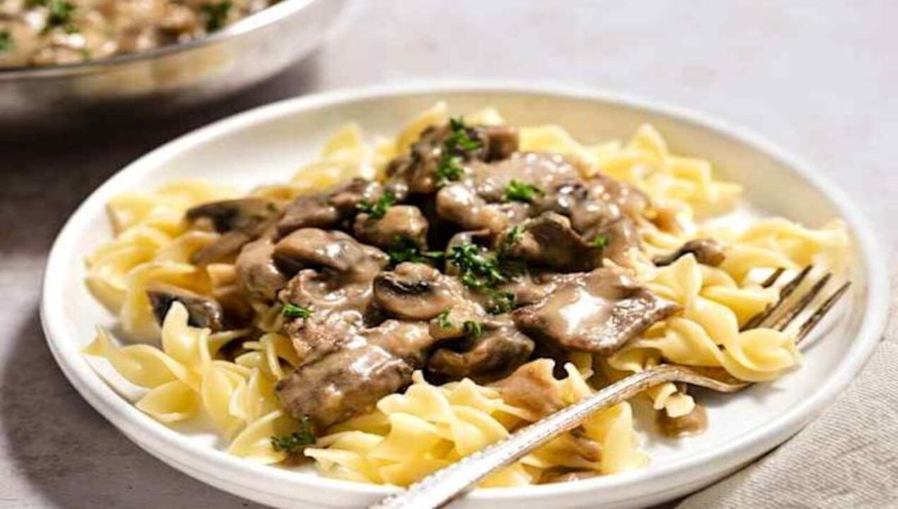 Spaghetti Beef Stroganoff Dish From Le Stanze Bistrot Cafe