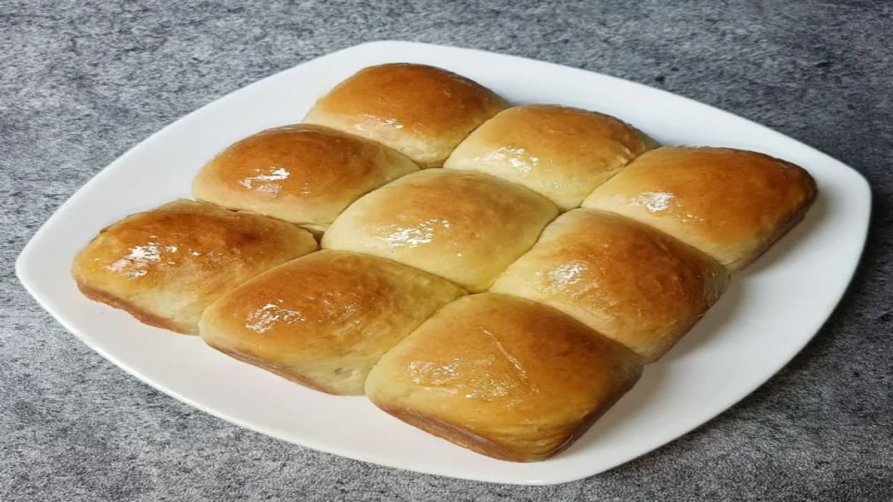 Fluffy Soft Homemade Bread Recipe at Le Stanze Bistrot Cafe